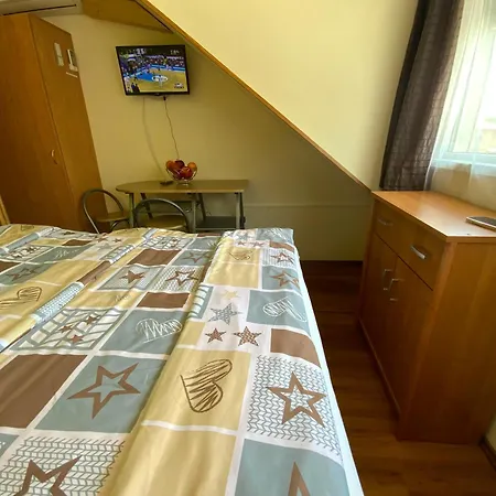 Elso Fecske Apartmán *